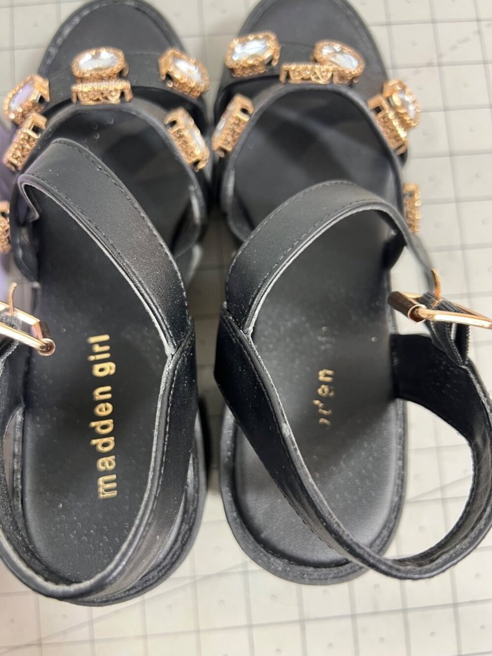 Madden Girl Stunning Women's Black Sandal 7.5 M - Picture 7 of 7